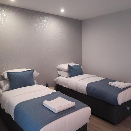 Apartments Heathrow - Hounslow Cranford Buitenkant foto