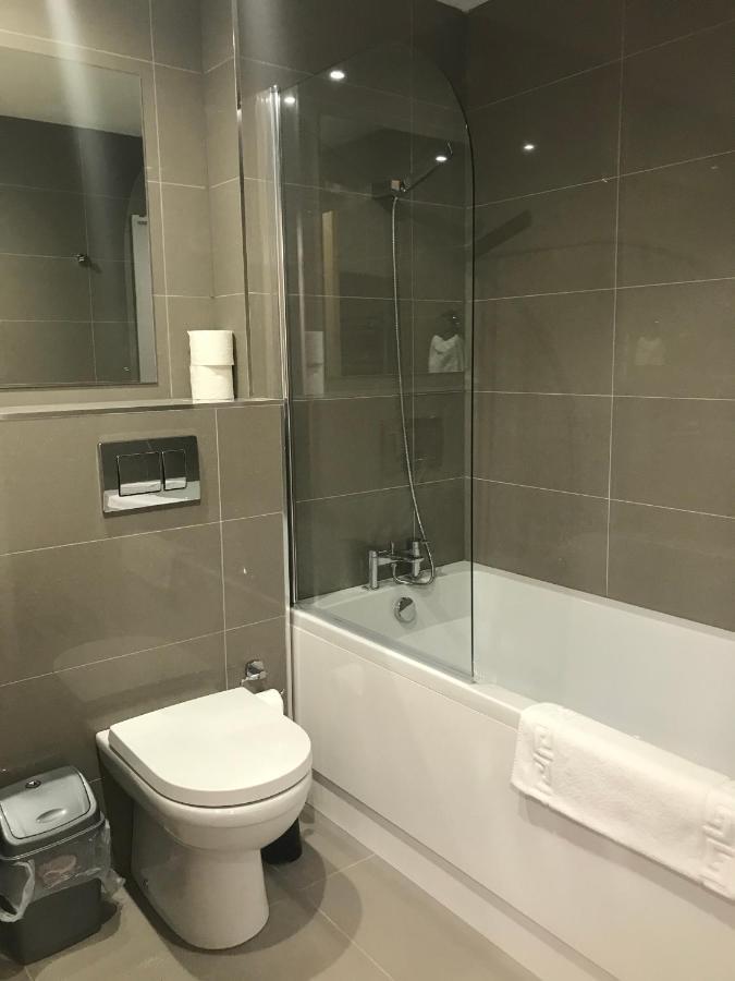 Apartments Heathrow - Hounslow Cranford Buitenkant foto