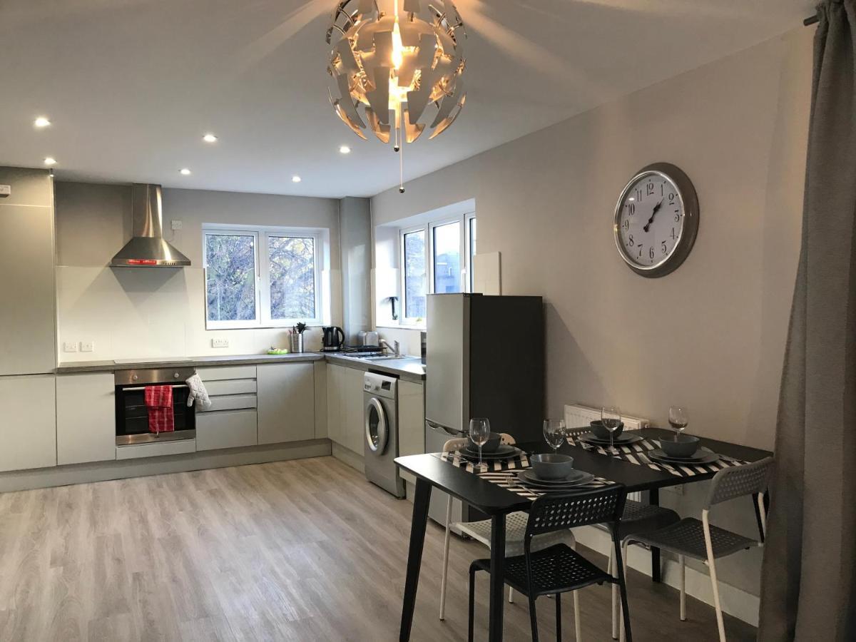 Apartments Heathrow - Hounslow Cranford Buitenkant foto