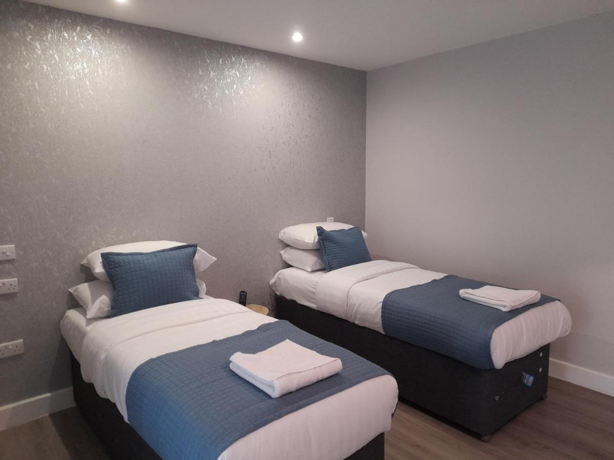 Apartments Heathrow - Hounslow Cranford Buitenkant foto